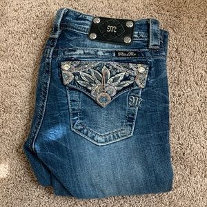 Miss Me- signature ankle skinny jeans